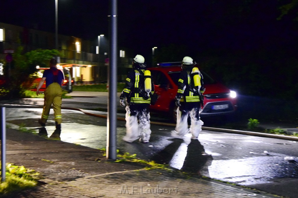 Grossfeuer Einfamilienhaus Siegburg Muehlengrabenstr P0549.JPG - Miklos Laubert